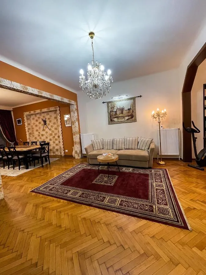 Central Apartment W/ Fire Place - Ground Floor Bukarest